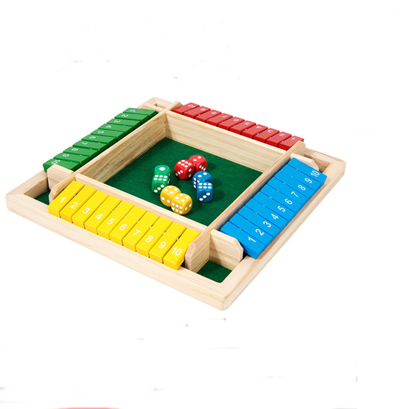 Board Game For 3 Players - เกมกระดานลูกเต๋าเลขคณิต เกมการ์ดพลิกสี่ด้าน กล่องของเล่นลูกเต๋า ลูกเต๋าไม้แบบพลิกได้ 4 ผู้เล่น