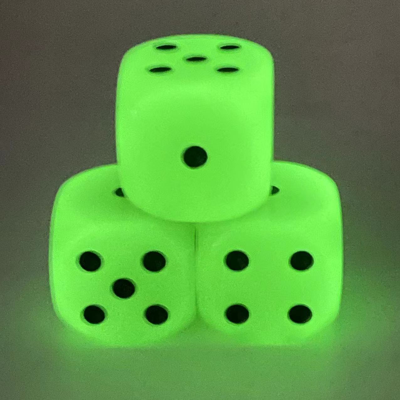 3-Pack 30 มม.D6 เรืองแสงใน Dar - Board Game Yahtzee บทวิจารณ์และราคา